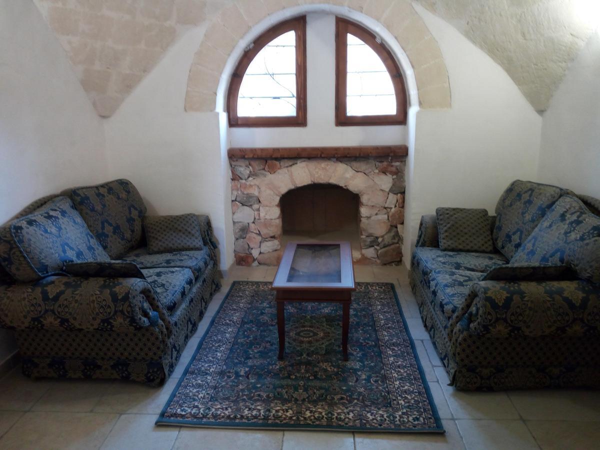 הוילה סן ויטו דיי נורמני Trulli Monte Madre מראה חיצוני תמונה